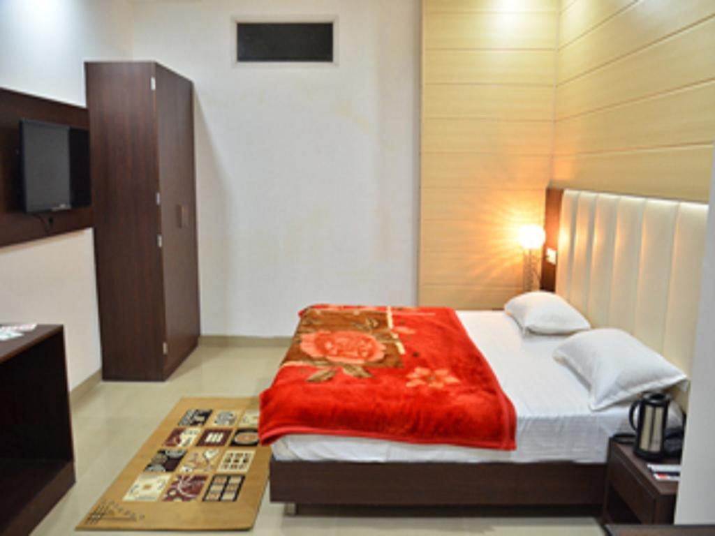 Hotel Popular Amritsar Room photo